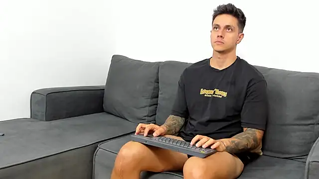 JeanBroc online show from September 27, 2025, 8:36 pm