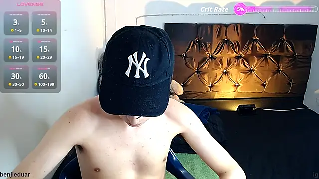 benji hoter online show from November 4, 2025, 10:42 pm