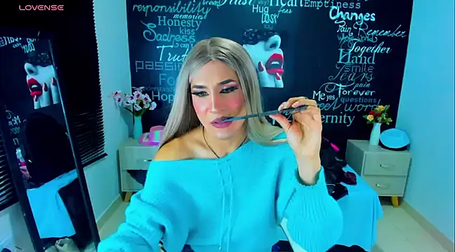 DarianaGia online show from December 11, 2024, 9:19 am