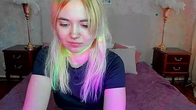 Snapshot of Iriska_mini chatting on September 20, 2025, 7:20 am Iriska mini online show from September 20, 2025, 7:20 am