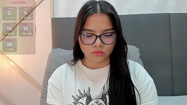 Snapshot of SophieHarris_ chatting on February 19, 2026, 6:26 pm SophieHarris online show from February 19, 2026, 6:26 pm