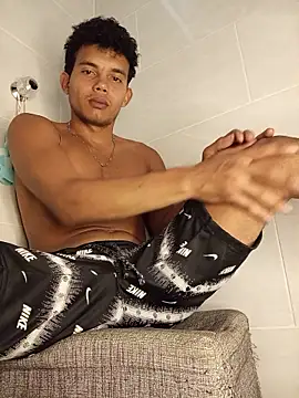 alex candela online show from November 28, 2025, 1:58 pm