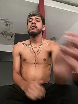 Rouuus12 online show from January 12, 2026, 1:38 pm