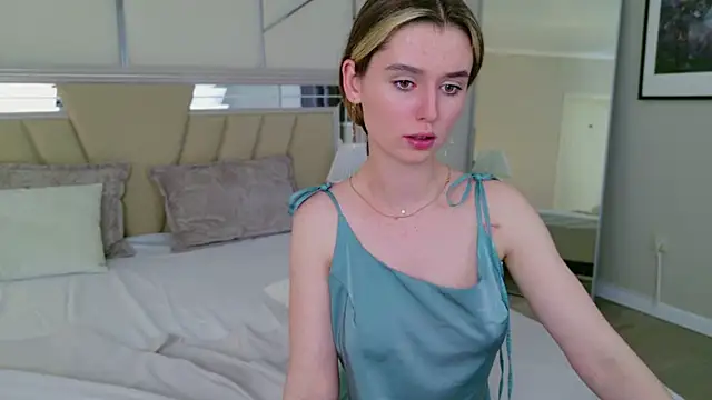 MarybethSnow online show from January 25, 2025, 11:00 pm