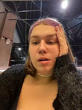 SuzieMurray online show from December 23, 2024, 12:30 pm