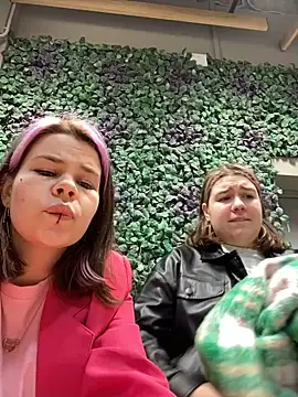 SuzieMurray online show from February 14, 2025, 7:28 am