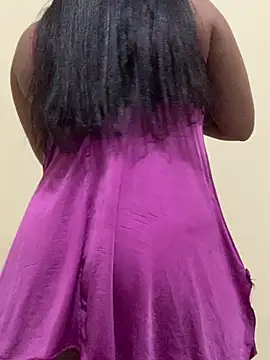 nanaypretinha online show from February 27, 2026, 3:06 am