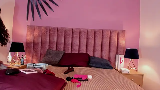 Laurentdupont04 online show from October 7, 2025, 3:04 am