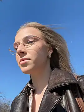 CaseyStar online show from March 7, 2025, 9:18 am