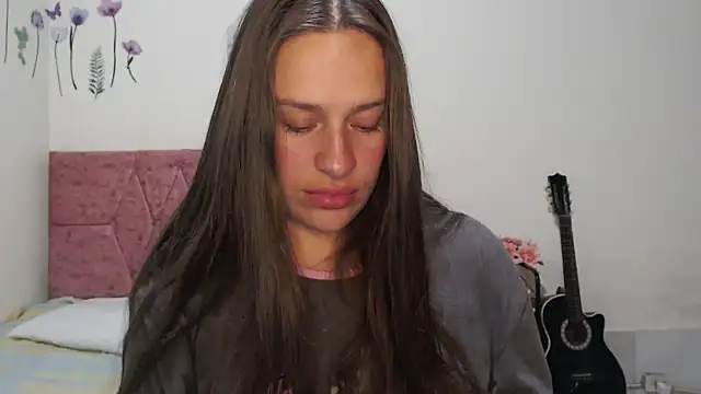 Snapshot of Serenity chatting on September 9, 2025, 11:15 pm Serenity online show from September 9, 2025, 11:15 pm