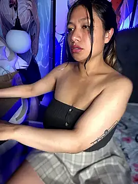 Snapshot of Im_Little chatting on December 2, 2024, 6:41 am Im Little online show from December 2, 2024, 6:41 am