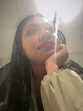 Snapshot of Im_Little chatting on October 12, 2025, 3:05 am Im Little online show from October 12, 2025, 3:05 am