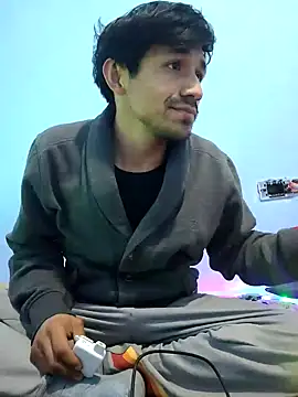 charlesss19 online show from February 24, 2025, 7:55 am