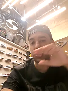 FABINHOSEOAU online show from November 20, 2025, 10:20 pm