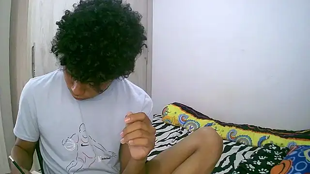 sexy diamante  online show from October 26, 2025, 6:03 pm