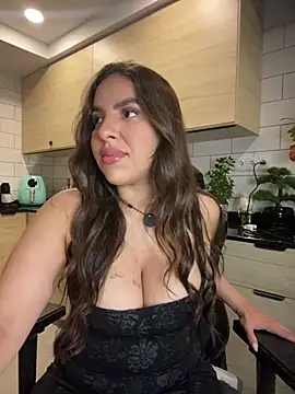 Snapshot of brazilianbbinuk chatting on November 14, 2025, 9:35 pm brazilianbbinuk online show from November 14, 2025, 9:35 pm