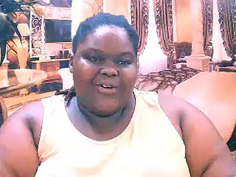 Snapshot of EbonyHotBuns chatting on January 15, 2026, 7:50 pm EbonyHotBuns online show from January 15, 2026, 7:50 pm