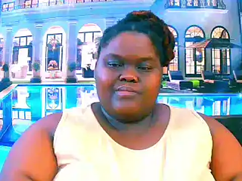 Snapshot of EbonyHotBuns chatting on February 17, 2026, 8:55 am EbonyHotBuns online show from February 17, 2026, 8:55 am