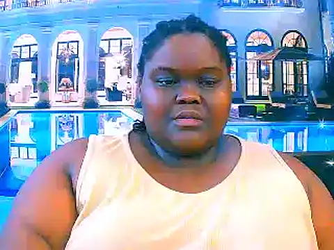 Snapshot of EbonyHotBuns chatting on February 19, 2026, 9:27 am EbonyHotBuns online show from February 19, 2026, 9:27 am