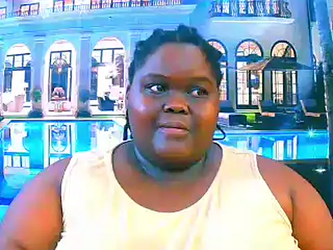 Snapshot of EbonyHotBuns chatting on February 20, 2026, 6:37 am EbonyHotBuns online show from February 20, 2026, 6:37 am