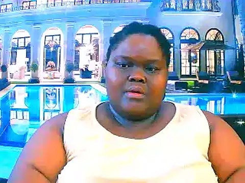 Snapshot of EbonyHotBuns chatting on February 26, 2026, 7:13 pm EbonyHotBuns online show from February 26, 2026, 7:13 pm