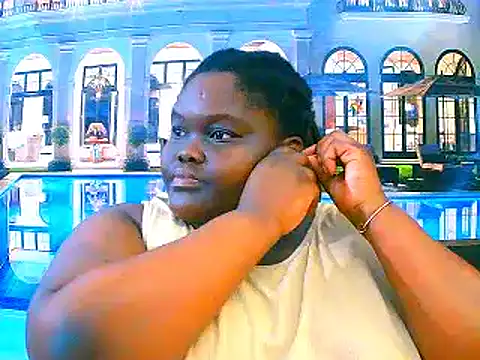 Snapshot of EbonyHotBuns chatting on February 27, 2026, 7:25 pm EbonyHotBuns online show from February 27, 2026, 7:25 pm