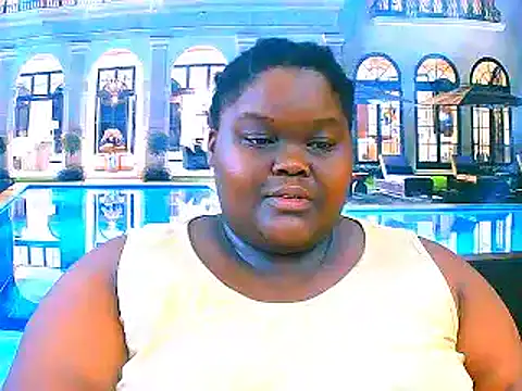 Snapshot of EbonyHotBuns chatting on March 3, 2026, 6:36 pm EbonyHotBuns online show from March 3, 2026, 6:36 pm