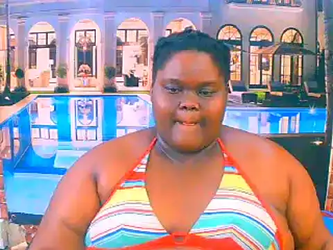 Snapshot of EbonyHotBuns chatting on July 18, 2026, 11:36 am EbonyHotBuns online show from July 18, 2026, 11:36 am