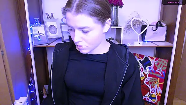 MissOliviaa  online show from January 13, 2025, 12:13 pm
