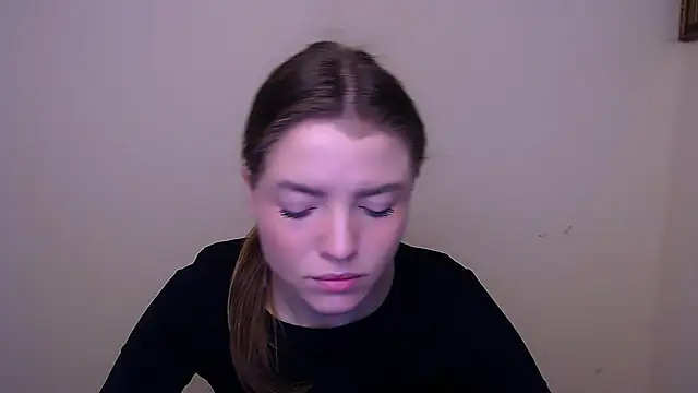 MissOliviaa  online show from February 12, 2025, 9:31 am