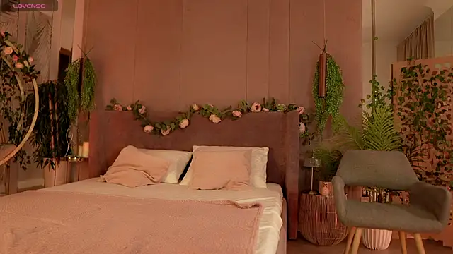 Smiley Mia online show from October 16, 2025, 5:19 am