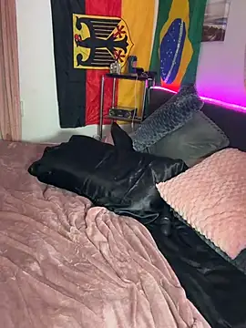 AlyssaHottv  online show from July 7, 2026, 10:58 pm