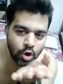 Happyman300 online show from November 15, 2025, 9:32 pm