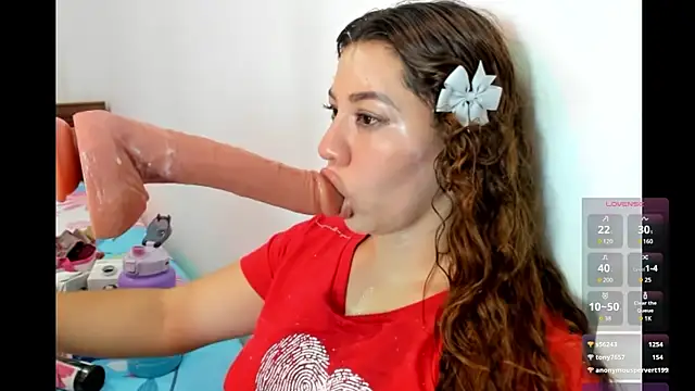 hade cute online show from January 17, 2025, 9:39 pm