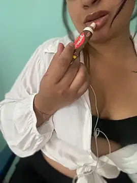 lalinha sapeka online show from November 14, 2025, 3:33 pm