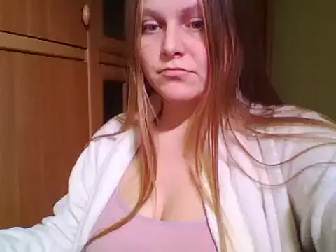 Evasapples online show from December 29, 2024, 5:44 pm