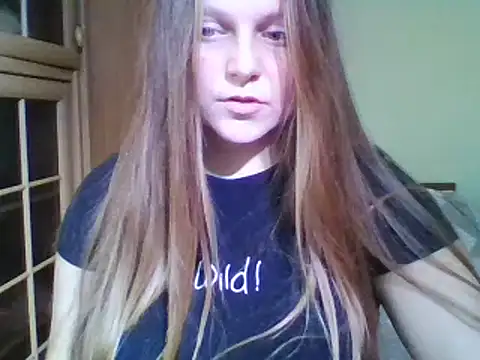 Evasapples online show from January 28, 2025, 9:08 pm