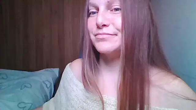 Snapshot of Evasapples chatting on May 15, 2026, 7:32 pm Evasapples online show from May 15, 2026, 7:32 pm