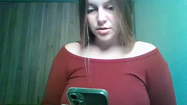 Snapshot of Evasapples chatting on June 6, 2026, 10:09 am Evasapples online show from June 6, 2026, 10:09 am