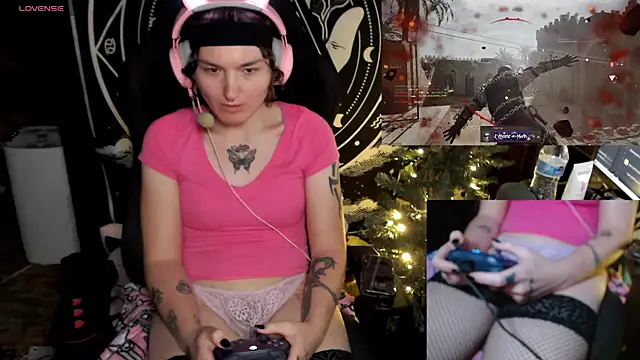 BrandiWRLD 999 online show from December 17, 2024, 5:18 am