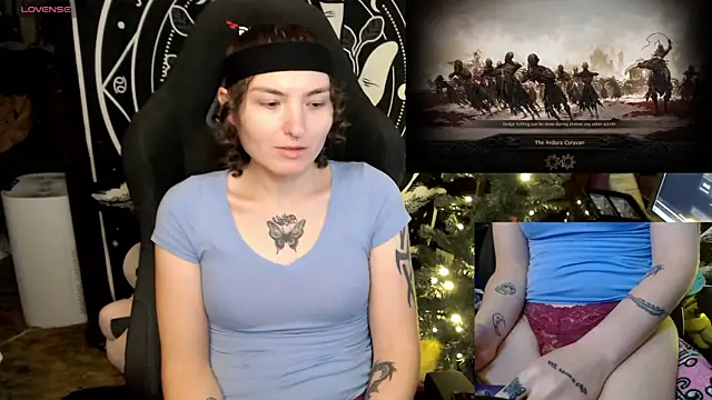 BrandiWRLD 999 online show from January 1, 2025, 7:32 pm