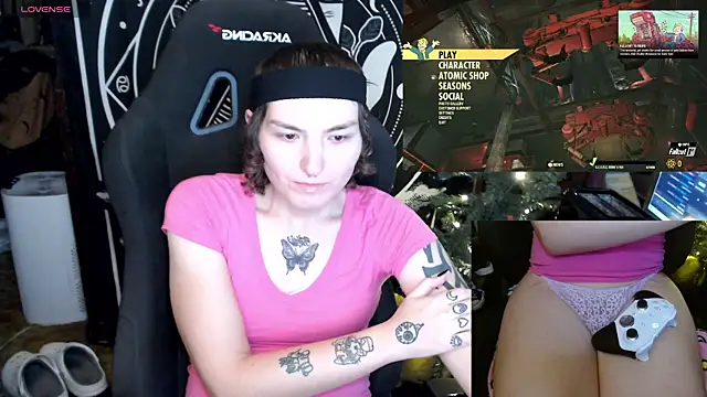 BrandiWRLD 999 online show from January 9, 2025, 12:57 am