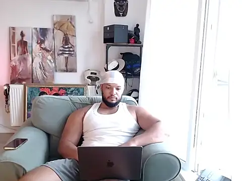 Snapshot of 1LordKingsley chatting on July 13, 2026, 3:48 pm 1LordKingsley online show from July 13, 2026, 3:48 pm