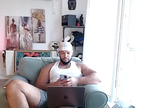 Snapshot of 1LordKingsley chatting on July 22, 2026, 1:25 pm 1LordKingsley online show from July 22, 2026, 1:25 pm