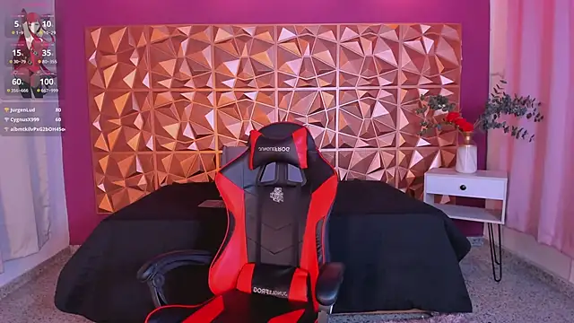 keendaall online show from January 11, 2025, 8:21 pm