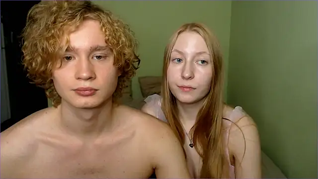 AliceStoneJhonyStone online show from October 22, 2025, 2:28 pm