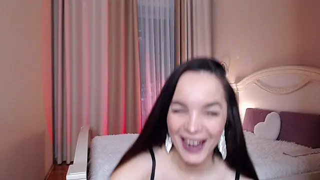 Avylew online show from October 3, 2025, 8:39 pm