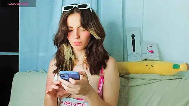 cherrybom969 online show from January 19, 2025, 2:04 am