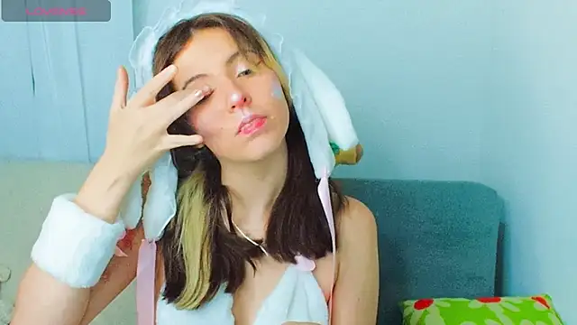 cherrybom969 online show from January 22, 2025, 6:20 am