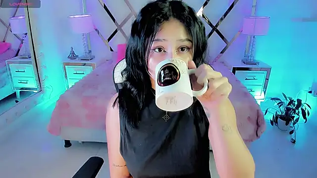 sexyy kitty18 online show from April 11, 2026, 7:45 am